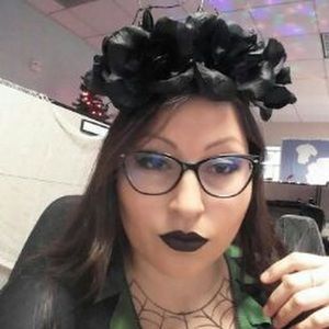 Meet your Posher, Anaiz